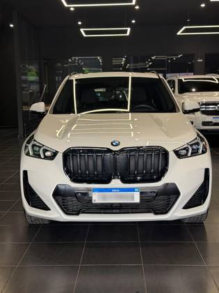 BMW X1 2.0 16V TURBO GASOLINA SDRIVE20I M SPORT STEPTRONIC BMW X1 2.0 16V TURBO GASOLINA SDRIVE20I M SPORT STEPTRONIC